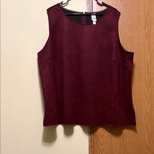 Wynne Layers Chic Sleeveless Burgundy Tank Top